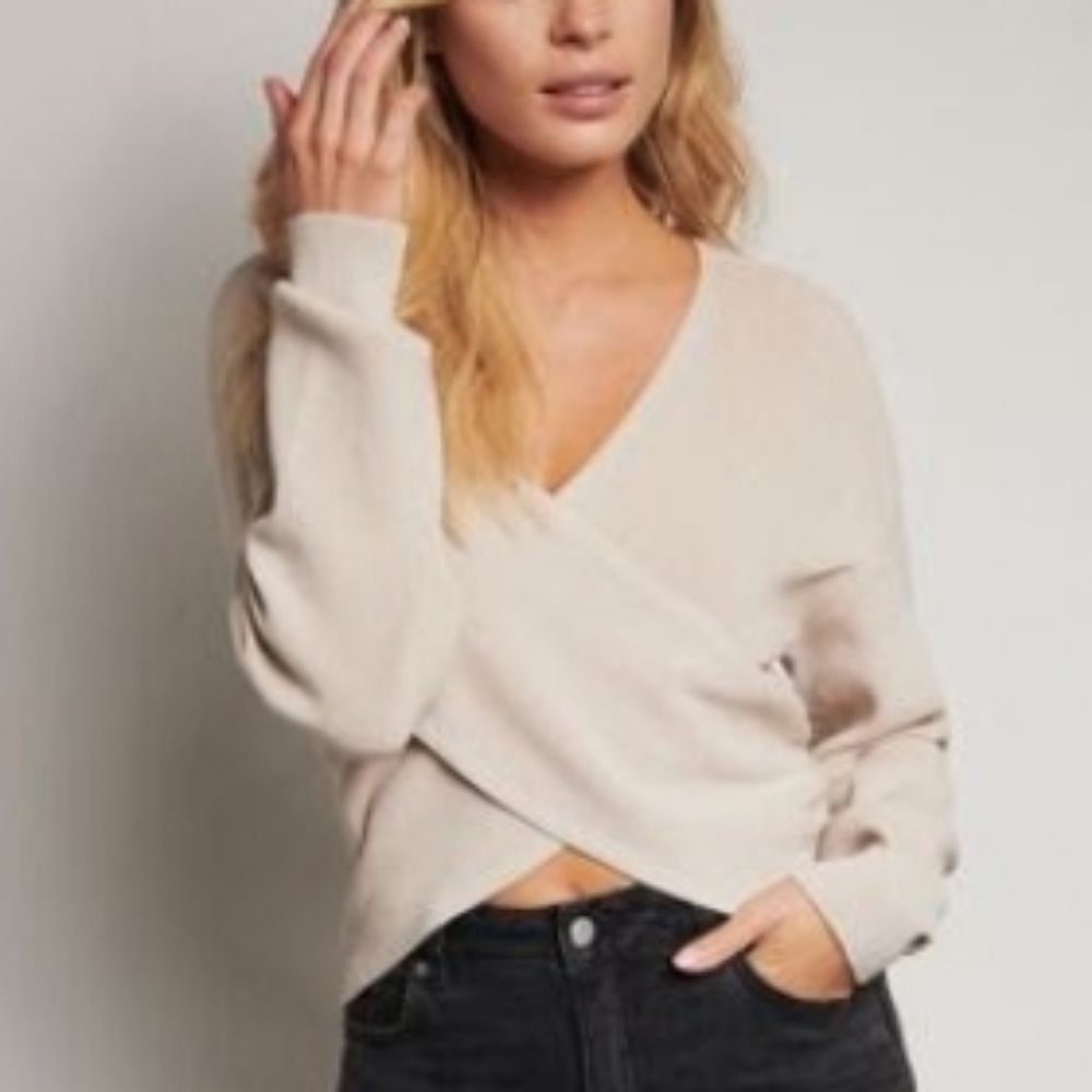 Dynamite beige front crossover sweater, XS